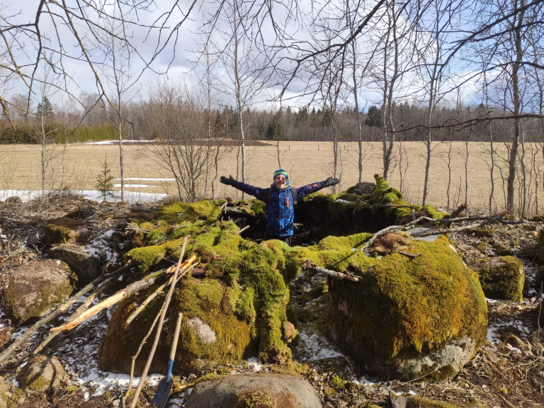 Maaelu r&otilde;&otilde;mud laps