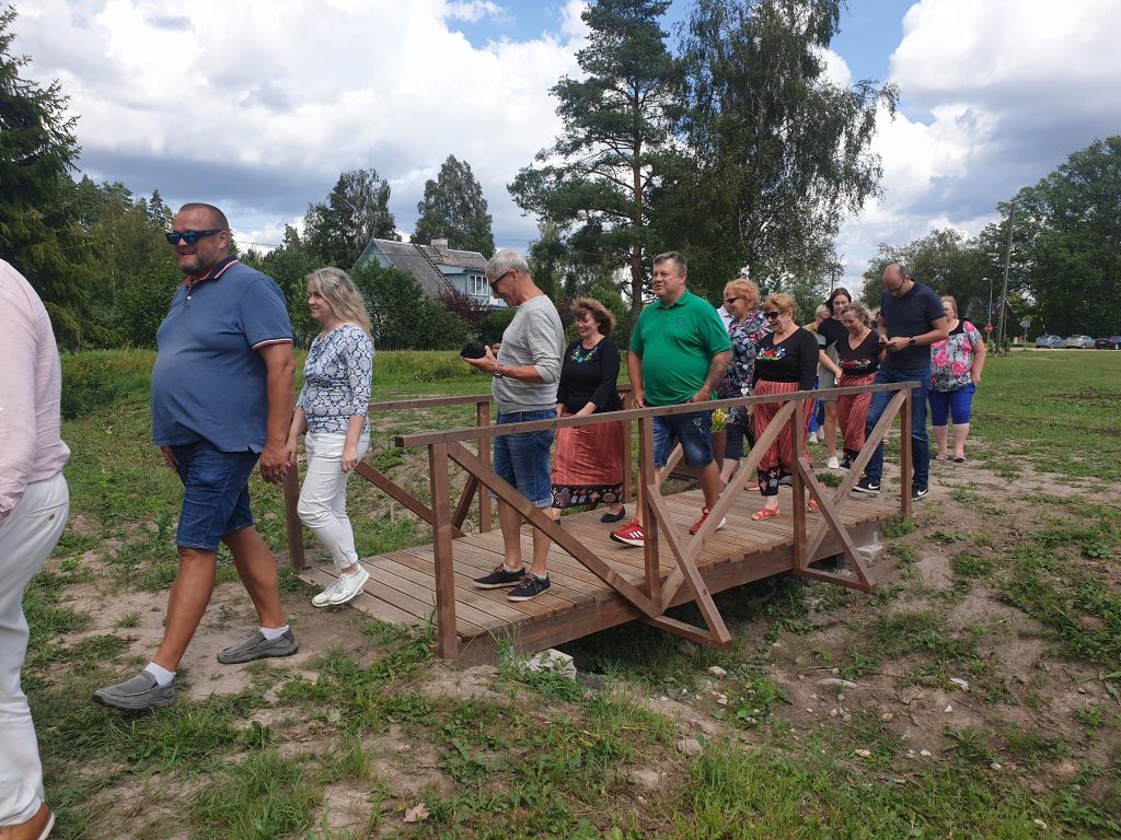 Suurej&otilde;e k&uuml;la